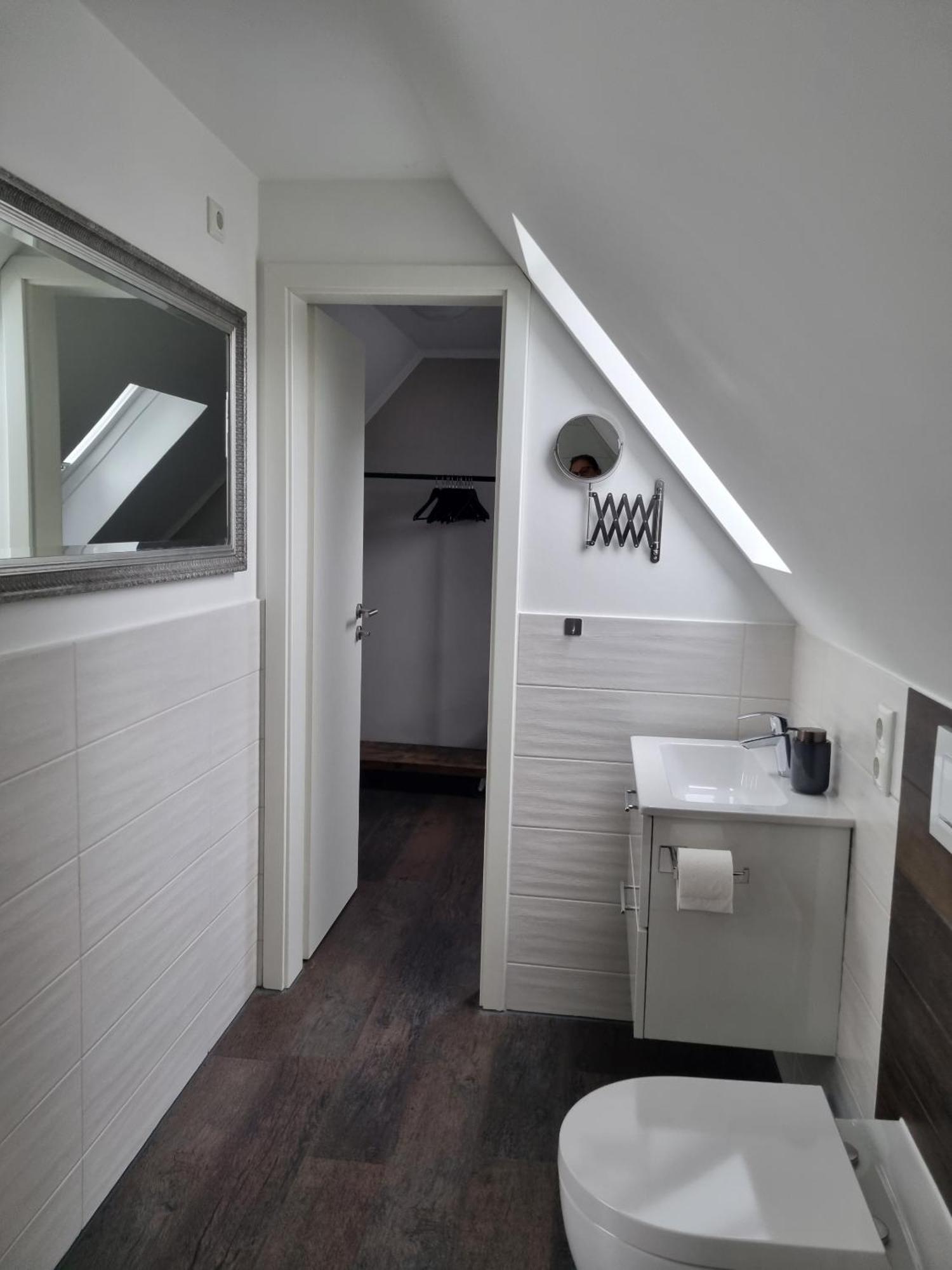 Likehome Suite Buchholz in der Nordheide Pokoj fotografie